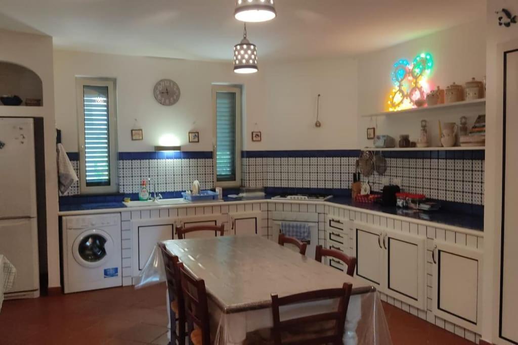 Villa Del Glicine Muro Leccese Eksteriør billede